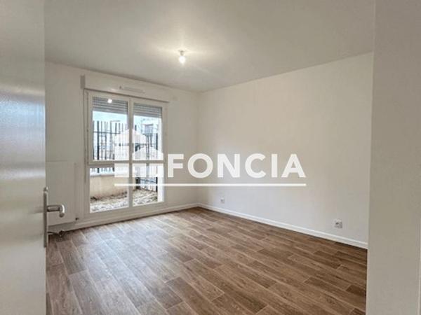 Location Appartement 2 pièces 47.42 m² - RUE DE LONGPONT / 16 RUE DU 16 JUILLET 1465 Montlhery 91310