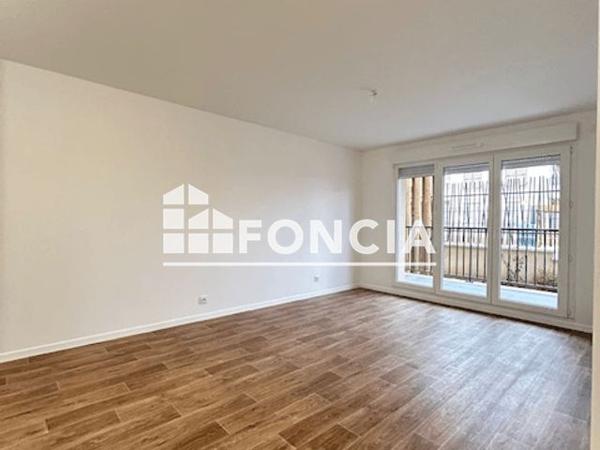 Location Appartement 2 pièces 47.42 m² - RUE DE LONGPONT / 16 RUE DU 16 JUILLET 1465 Montlhery 91310