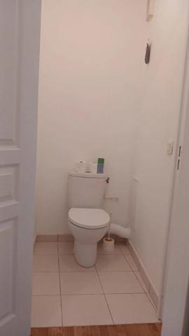 Vente                                                      Appartement
                        
                     2 pièces                      41 m2                     à Paris 18