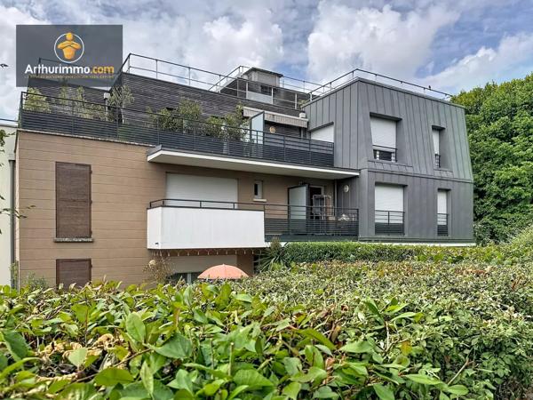 Vente                                                      Appartement
                        
                     3 pièces                      67 m2                     à Eaubonne