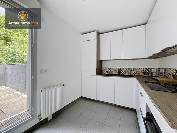 Vente                                                      Appartement
                        
                     3 pièces                      67 m2                     à Eaubonne
