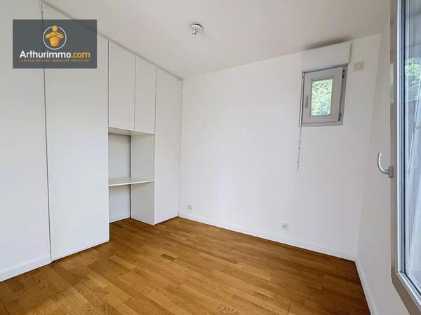 Vente                                                      Appartement
                        
                     3 pièces                      67 m2                     à Eaubonne