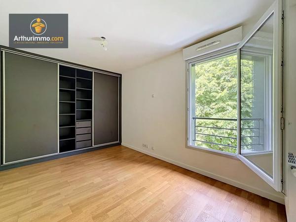 Vente                                                      Appartement
                        
                     3 pièces                      67 m2                     à Eaubonne