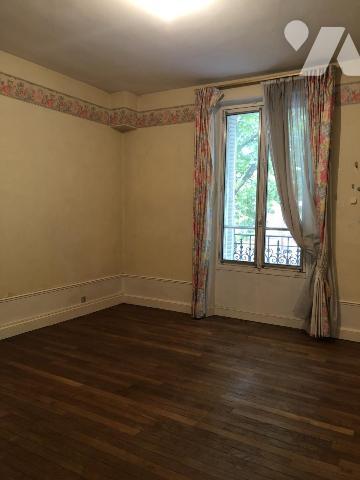 CHALONS EN CHAMPAGNE (51000) centre-ville, maison d'environ 185m² sur une parcelle de 1173m²