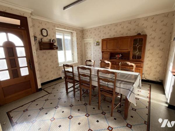 Hôpital de QUESSOY - Maison en pierres, dépendance et terrain