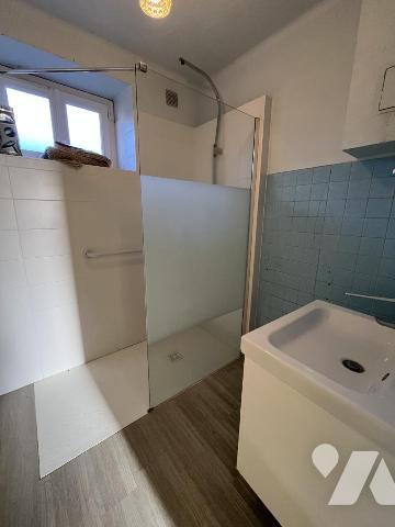 Hôpital de QUESSOY - Maison en pierres, dépendance et terrain