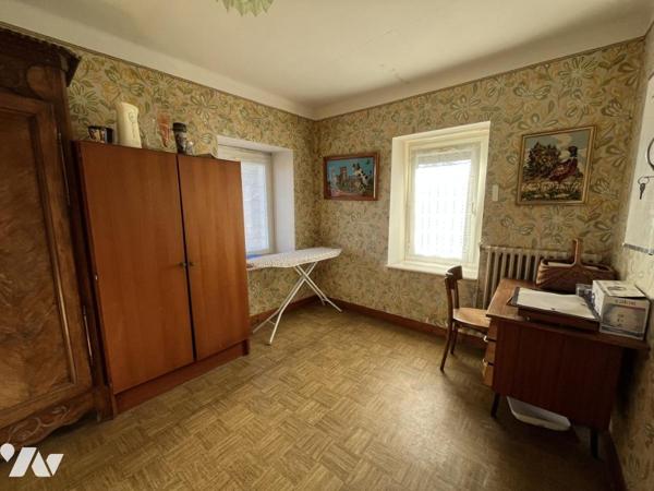 Hôpital de QUESSOY - Maison en pierres, dépendance et terrain