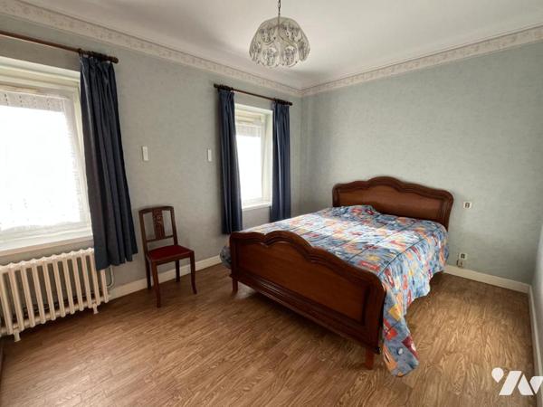 Hôpital de QUESSOY - Maison en pierres, dépendance et terrain