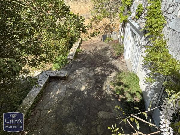Maison à vendre 11 pièces 311m² Vouillé (86190)