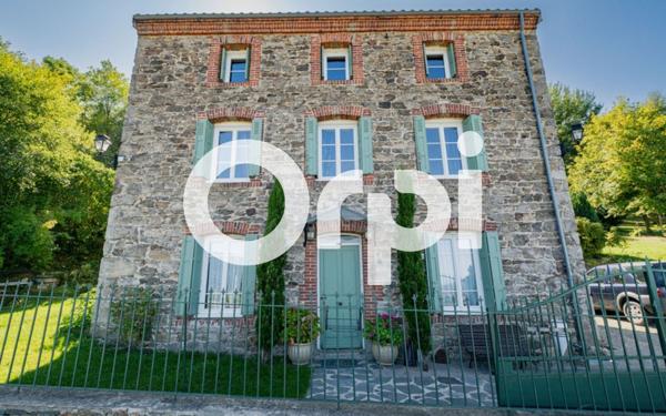 Maison à vendre    5 pièces •  La Valla-en-Gier