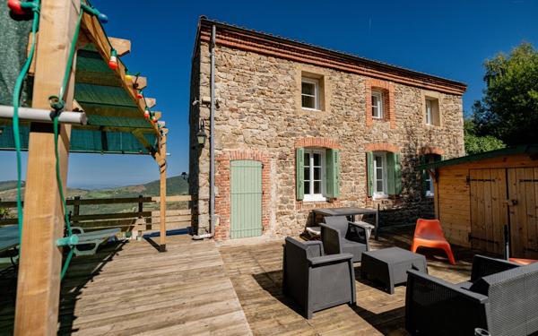 Maison à vendre    5 pièces •  La Valla-en-Gier