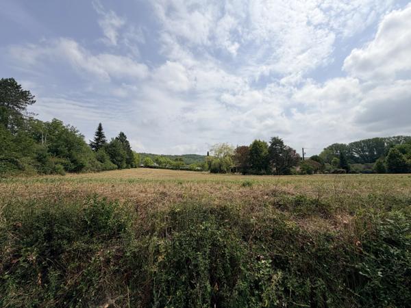 Terrain à bâtir avec CU - Cadre champêtre, à quelques minutes à pied du centre de Cazals