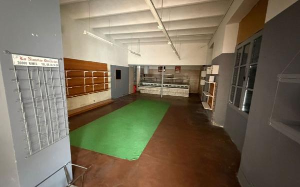 Immeuble à vendre    4 pièces •  Le Martinet