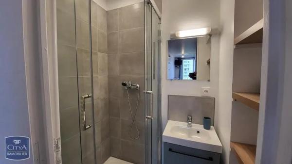 Appartement à louer 1 pièce 9.2m² Tours (37000)