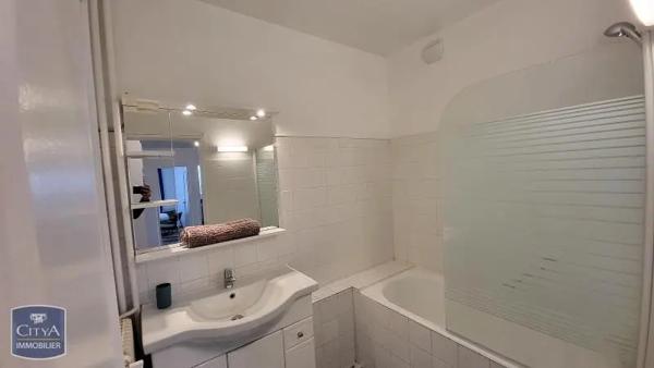 Appartement à louer 1 pièce 9.2m² Tours (37000)