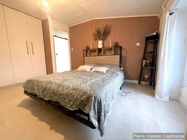 SAINT-CHAMOND- duplex lumineux 103 M2- 3 chambres-balcon