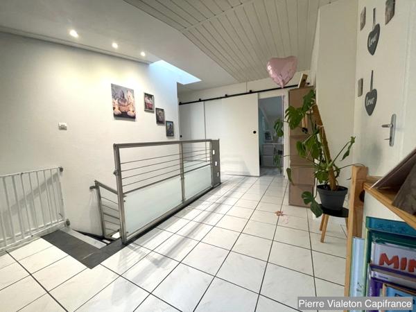 SAINT-CHAMOND- duplex lumineux 103 M2- 3 chambres-balcon