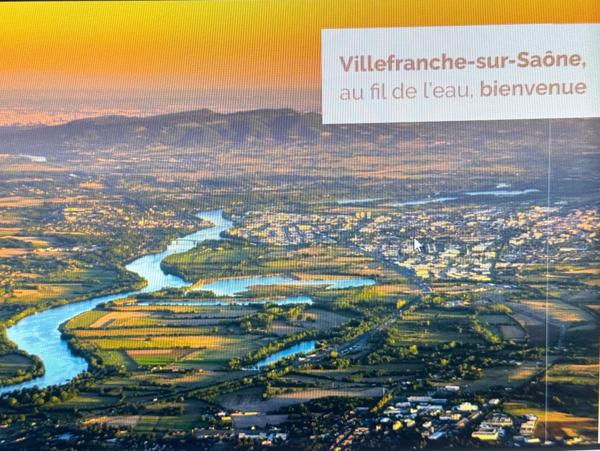 Au coeur du nouvel Ecoquartier Monplaisir et à quelques minutes à pied du centre ville