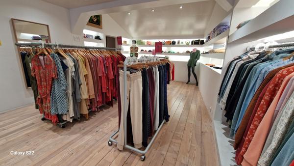 Soorts-Hossegor (40150) Opportunité droit au bail 140m2 Soorts-Hossegor - Grande visibilité