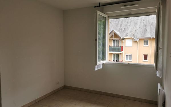Appartement à louer    3 pièces •  La Rivière-Saint-Sauveur