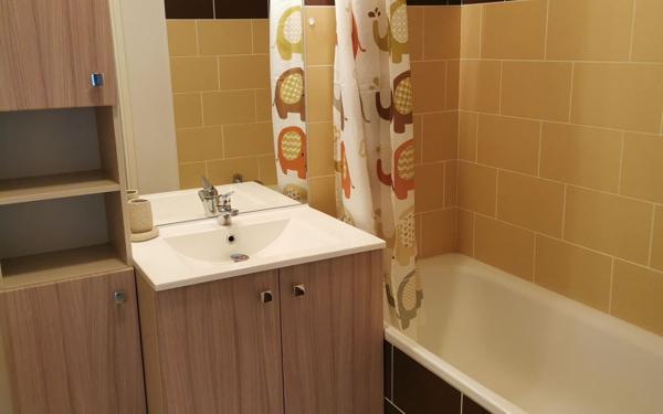 Appartement à louer    3 pièces •  La Rivière-Saint-Sauveur