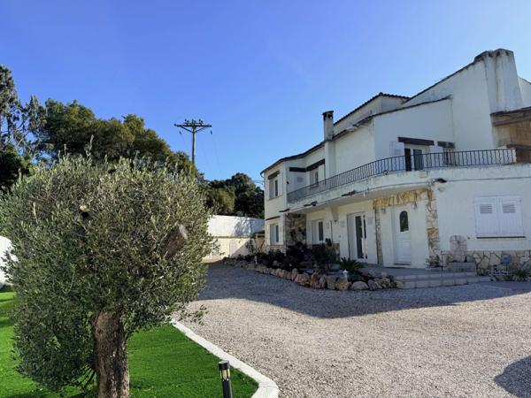 Maison à vendre 7 pièces VIDAUBAN (83)