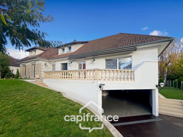 Secteur Golf d’Ormesson-sur-Marne, maison familiale 215 m², calme absolu, terrain 1 060 m²