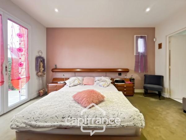 Secteur Golf d’Ormesson-sur-Marne, maison familiale 215 m², calme absolu, terrain 1 060 m²