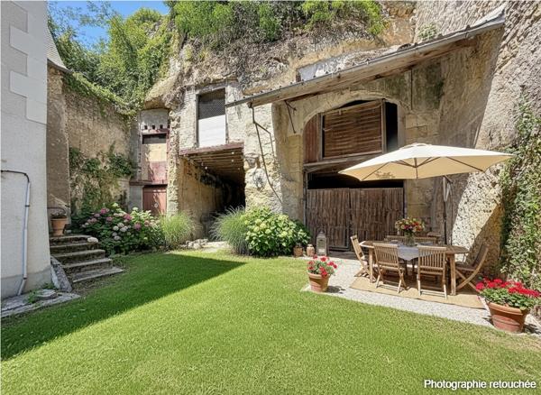 Maison
         5 pièces
        - 121 m² Exclusivité 163 000 € *