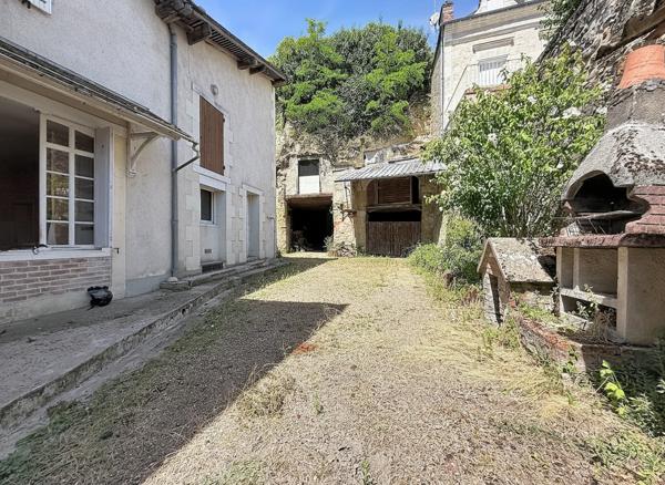Maison
         5 pièces
        - 121 m² Exclusivité 163 000 € *