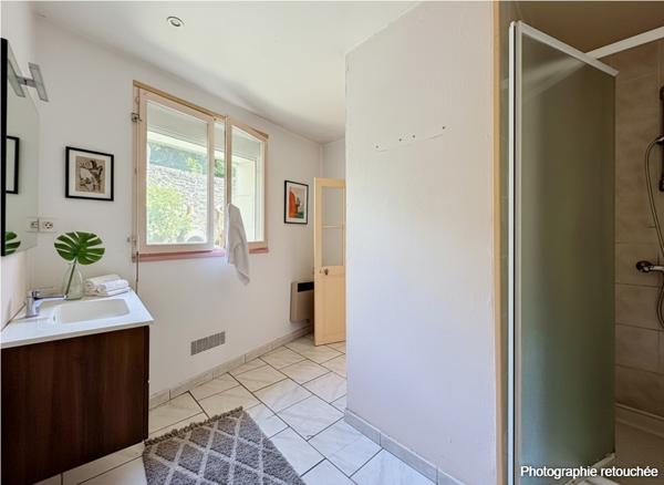 Maison
         5 pièces
        - 121 m² Exclusivité 163 000 € *