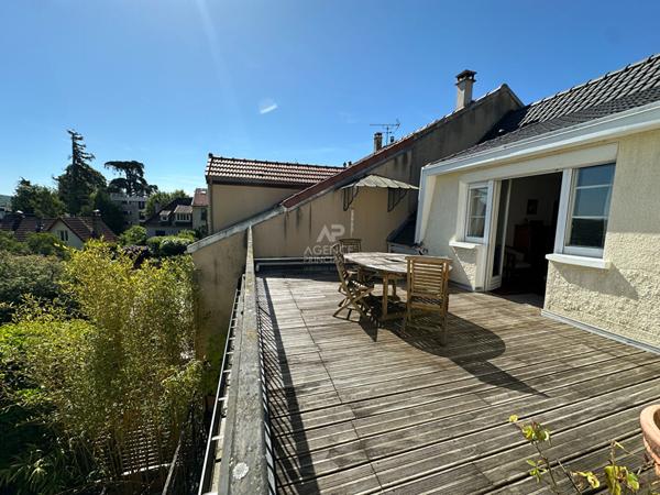 CHAVILLE Rive Droite- Foret des fausses reposes - Maison de 7 pièces au calme d'une impasse . €1 076 000 ** - Référence 694-C