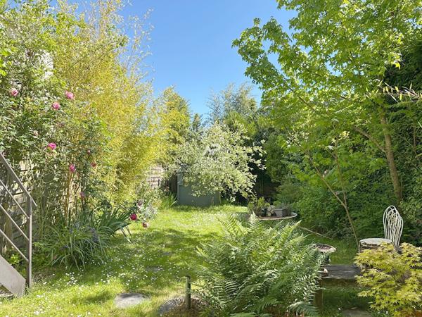 CHAVILLE Rive Droite- Foret des fausses reposes - Maison de 7 pièces au calme d'une impasse . €1 076 000 ** - Référence 694-C