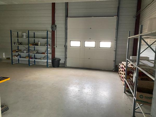 A LOUER LOCAL COMMERCIAL YGOS ST SATURNIN