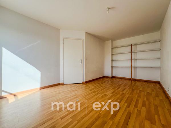 Immeuble Crucuno – 2 appartements T3 + grange – Entre bourg et plage