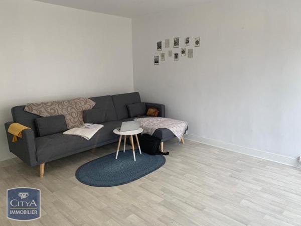 Appartement à louer 2 pièces 46.84m²
