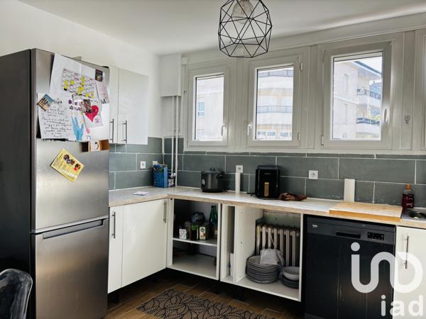 Appartement à vendre 4 pièces 64 m² Dammarie-les-Lys