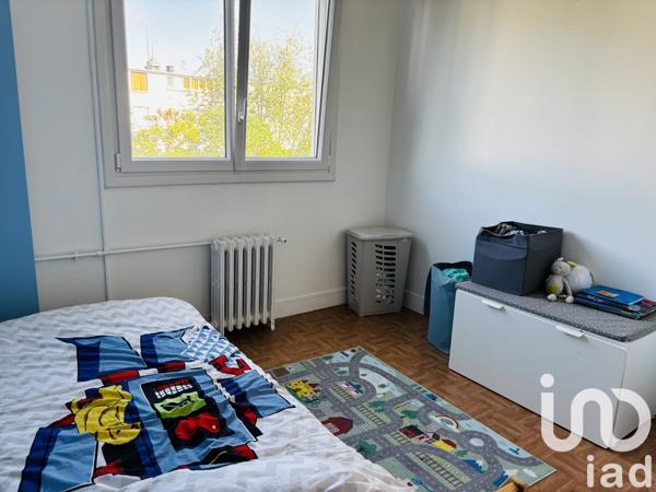 Appartement à vendre 4 pièces 64 m² Dammarie-les-Lys