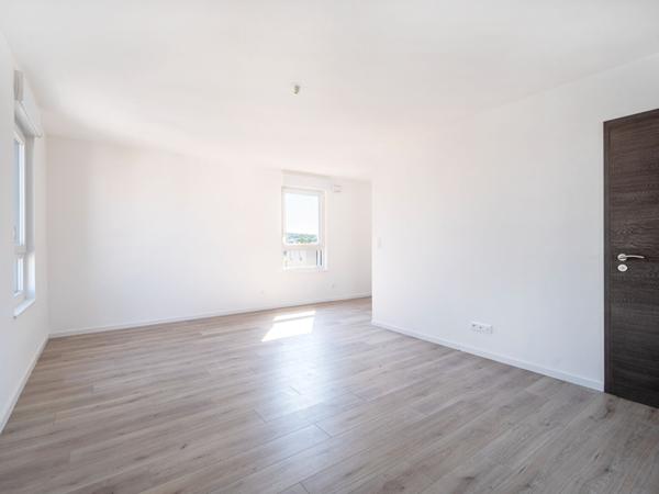 A VENDRE ! Appartement T5 avec terrasse en attique