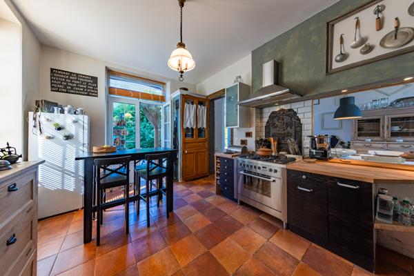 Sommières (30250) Demeure atypique : ancienne gare rénovée 136 m² sur 2 177 m² de terrain entre Sommiéres, Nimes et Quissac