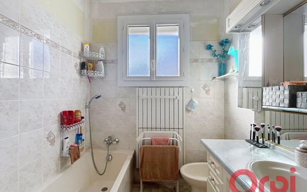 Maison à vendre    3 pièces • 90 m2 Bellerive-sur-Allier