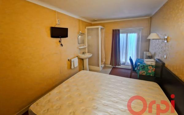 Maison à vendre    2 pièces •  Sancoins