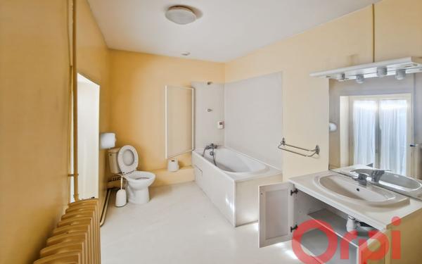 Maison à vendre    2 pièces •  Sancoins