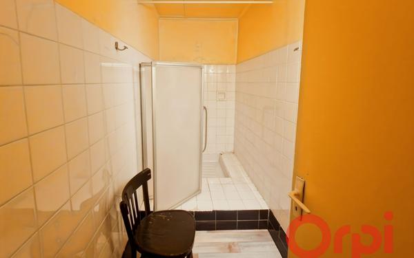 Maison à vendre    2 pièces •  Sancoins