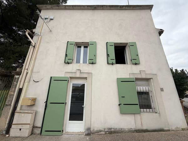 APPARTEMENT T1 - REZ-DE-CHAUSSEE - PARKING GRATUIT JUSTE A COTE