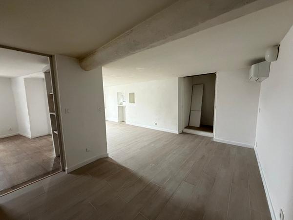 APPARTEMENT T1 - REZ-DE-CHAUSSEE - PARKING GRATUIT JUSTE A COTE