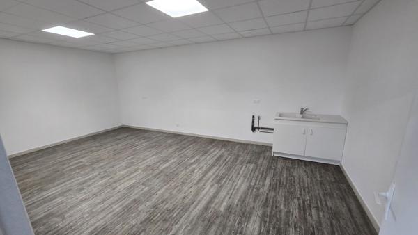LOCAL COMMERCIAL TROYES Ref 96