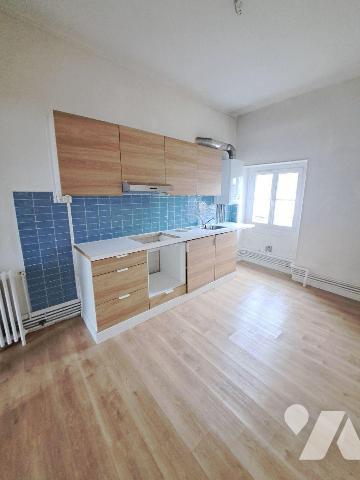 LE MANS HYPER CENTRE - BANQUE DE FRANCE - JACOBINS
Dans immeuble Haussmannien, appartement au ...