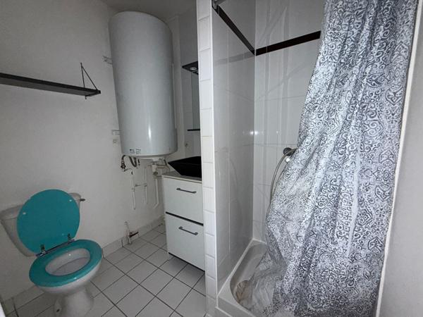 STUDIO SAINT AVERTIN PROCHE TROUSSEAU