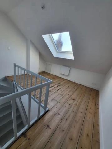 location maison mitoyenne - type 3 - Rue Duriez - 59170 CROIX